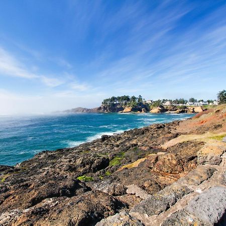 Captain'S Quarters And Cabins Depoe Bay Zimmer foto